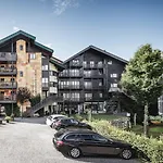 Karwendelhof Hotel 4*